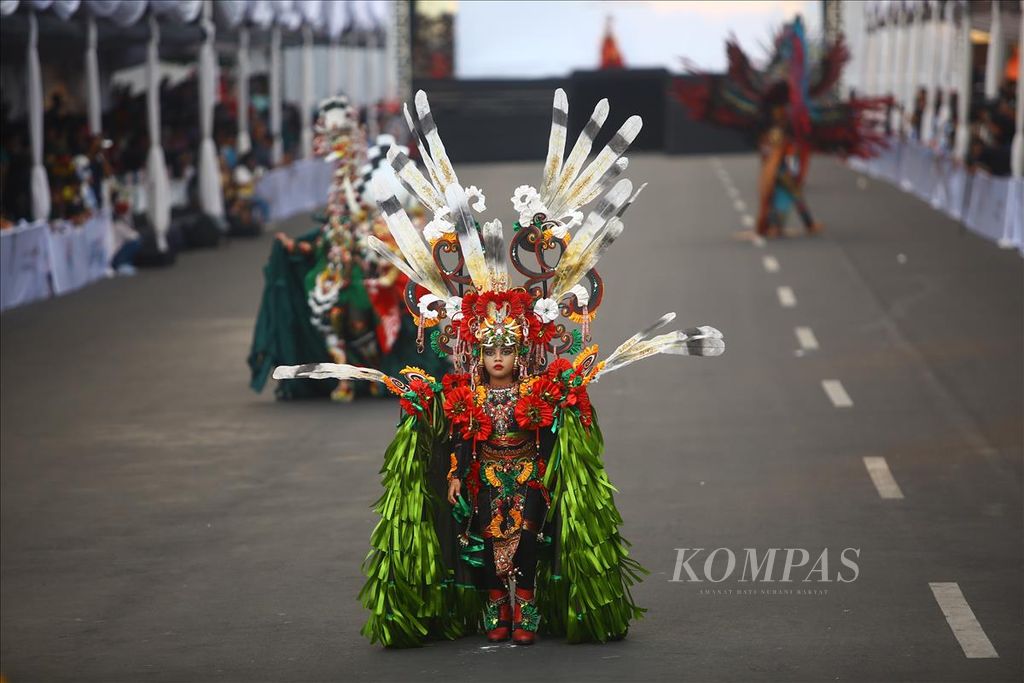 https://assetd.kompas.id/-6Q2uj7315f4tD7Vl5F4uGjSS2g=/1024x683/filters:watermark(https://cdn-content.kompas.id/umum/kompas_main_logo.png,-16p,-13p,0)/https%3A%2F%2Fkompas.id%2Fwp-content%2Fuploads%2F2019%2F08%2F33a6ae26-8bfa-48fb-bac6-1aaf2af21b2b_jpg.jpg