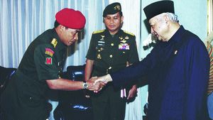 Landasan Hukum Gelar Pahlawan untuk Soeharto Dinilai Keliru, Bisa Nihilkan Perjuangan Reformasi 1998