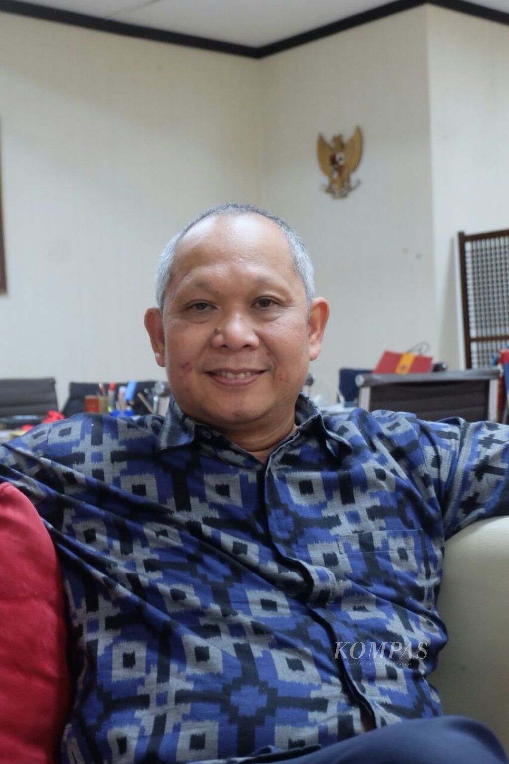 https://assetd.kompas.id/-HWOf15K5T6DGQLuRRPpsAIUBY4=/1024x1536/filters:watermark(https://cdn-content.kompas.id/umum/kompas_main_logo.png,-16p,-13p,0)/https%3A%2F%2Fkompas.id%2Fwp-content%2Fuploads%2F2018%2F09%2FKepala-BPJT-Herry-Trisaputra-Zuna.jpeg