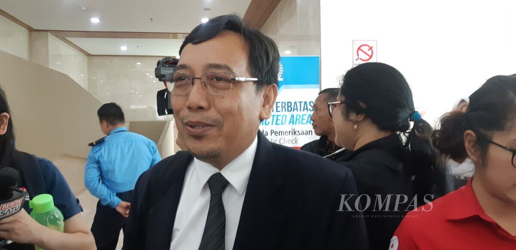 Komisioner KPU RI, I Dewa Kade Wiarsa Raka Sandi