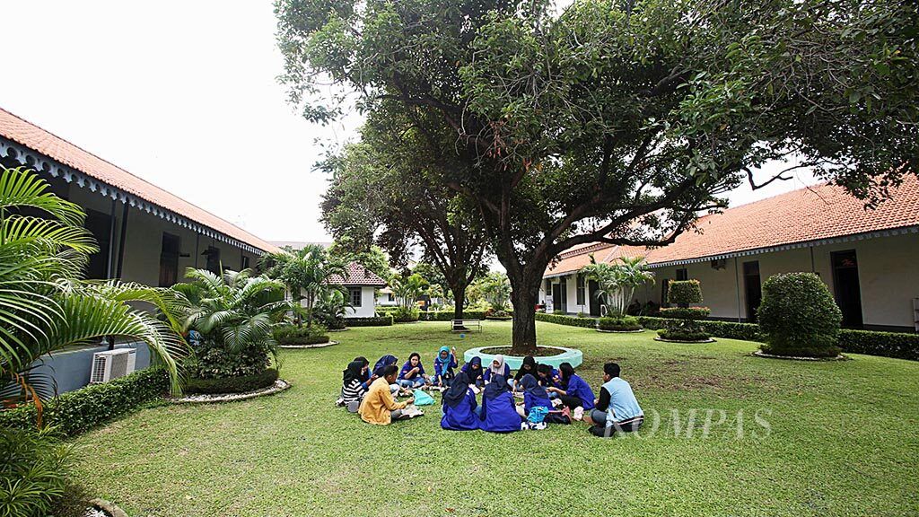 Suasana salah satu halaman di Museum Kebangkitan Nasional (STOVIA), di Senen, Jakarta Pusat, Sabtu (15/12/2018).