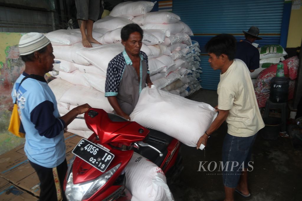 https://assetd.kompas.id/0S2w5KdwghK-ZhElf_ktc0QFDCk=/1024x683/filters:watermark(https://cdn-content.kompas.id/umum/kompas_main_logo.png,-16p,-13p,0)/https%3A%2F%2Fkompas.id%2Fwp-content%2Fuploads%2F2021%2F01%2Fdd53ca2f-d191-476c-9a08-932303e62e2e_jpg.jpg