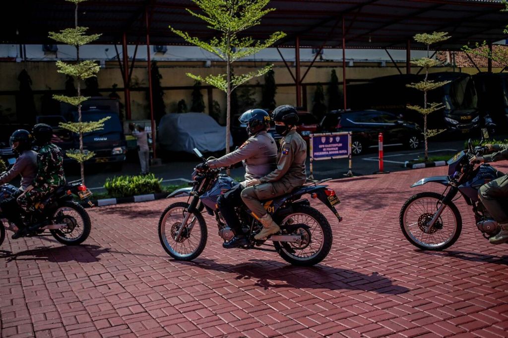 https://assetd.kompas.id/0T-WGJA3EVXKu2BKk3tO-ZrP0yk=/1024x683/https%3A%2F%2Fkompas.id%2Fwp-content%2Fuploads%2F2021%2F09%2Fsrikandi-tim-vaksin_1632223375.jpeg