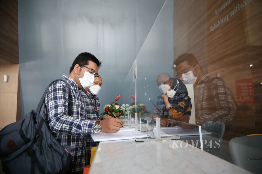 https://assetd.kompas.id/0_zHfc7cKwUslOxZFgAdcCz34YQ=/1024x683/filters:watermark(https://cdn-content.kompas.id/umum/kompas_main_logo.png,-16p,-13p,0)/https%3A%2F%2Fkompas.id%2Fwp-content%2Fuploads%2F2021%2F06%2F553bdeb9-c8ff-478a-8d00-d58ba09a5c2e_jpg.jpg