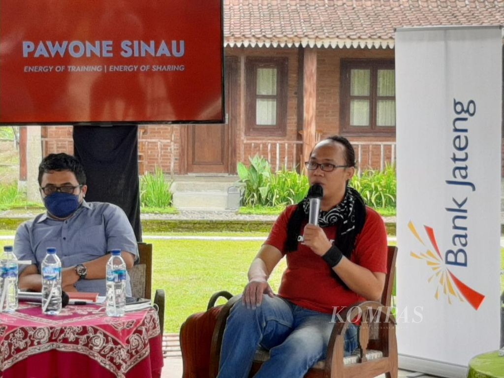 https://assetd.kompas.id/0o8FCHkbiHXE4weM6qVi_iOUSRg=/1024x768/filters:watermark(https://cdn-content.kompas.id/umum/kompas_main_logo.png,-16p,-13p,0)/https%3A%2F%2Fkompas.id%2Fwp-content%2Fuploads%2F2021%2F11%2F20211121egiD-sinau_1637486463.jpg