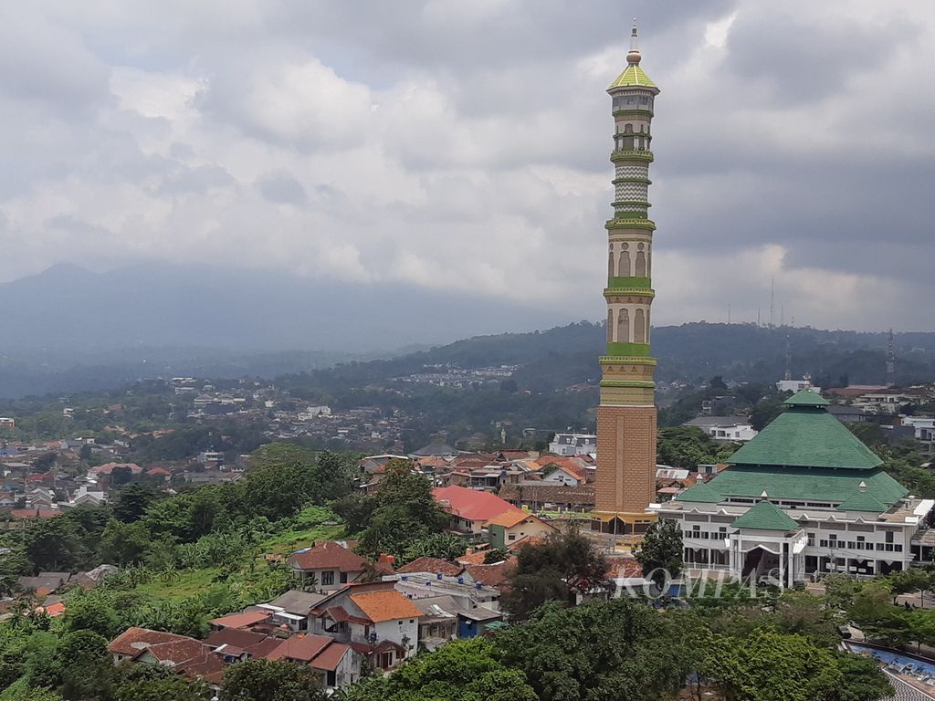 Suasana kota Bandar Lampung, ibu kota Provinsi Lampung, Kamis (16/3/2023).