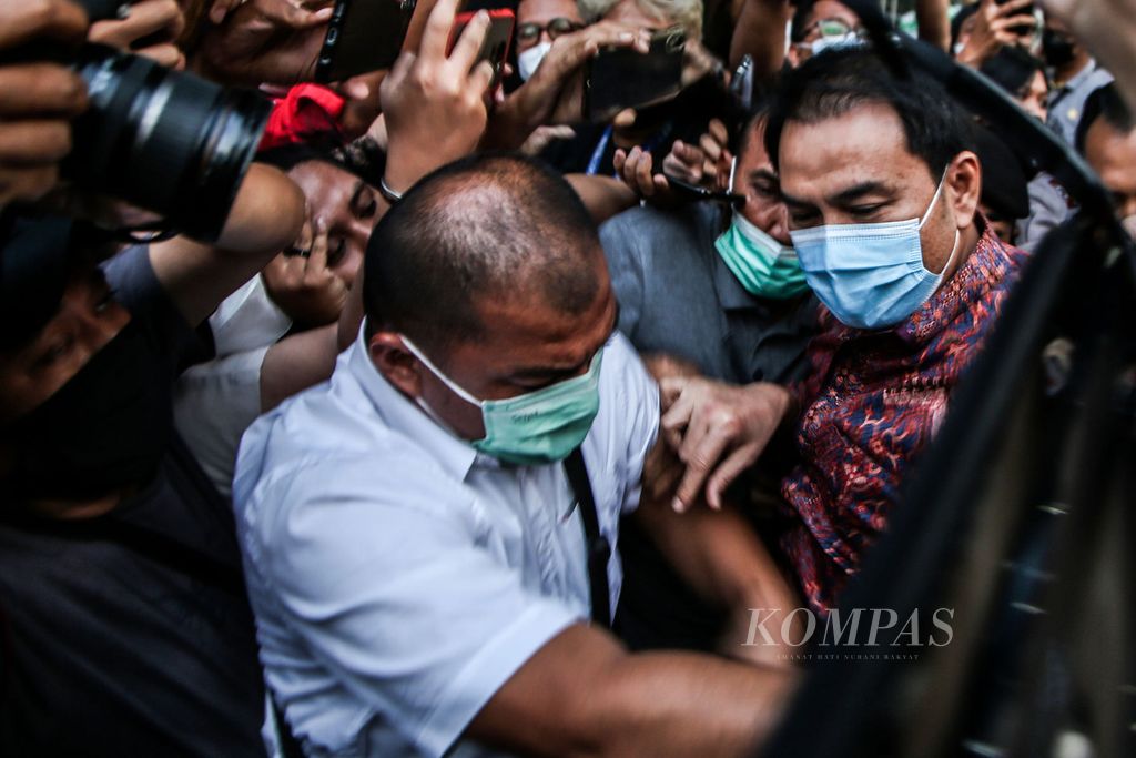https://assetd.kompas.id/1M5aECgSarvQNKAJtQY5P-I3x0U=/1024x683/filters:watermark(https://cdn-content.kompas.id/umum/kompas_main_logo.png,-16p,-13p,0)/https%3A%2F%2Fkompas.id%2Fwp-content%2Fuploads%2F2021%2F06%2F36034279-21db-4afc-a1d2-751e190dc1fd_jpg.jpg