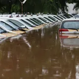 Taksi Terendam Banjir