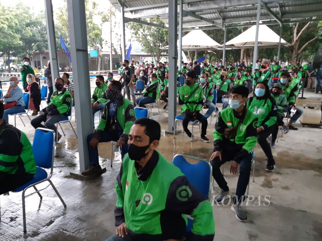 https://assetd.kompas.id/1xFq2haFs9j1qqG2L5XGZLIj5GQ=/1024x768/filters:watermark(https://cdn-content.kompas.id/umum/kompas_main_logo.png,-16p,-13p,0)/https%3A%2F%2Fkompas.id%2Fwp-content%2Fuploads%2F2021%2F08%2F20210818_082139_1629271909.jpg