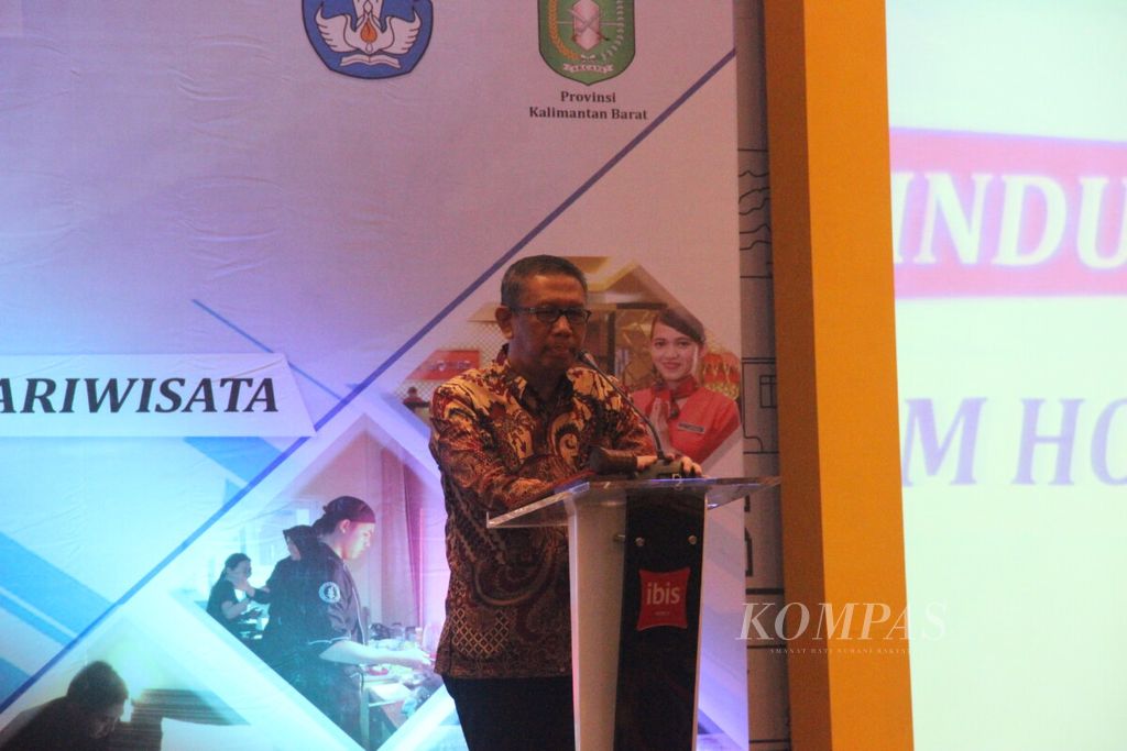 https://assetd.kompas.id/2KkanXegUg7NBweXzbMjG43YPDk=/1024x683/filters:watermark(https://cdn-content.kompas.id/umum/kompas_main_logo.png,-16p,-13p,0)/https%3A%2F%2Fkompas.id%2Fwp-content%2Fuploads%2F2019%2F10%2FIMG_0970_1571910762.jpg