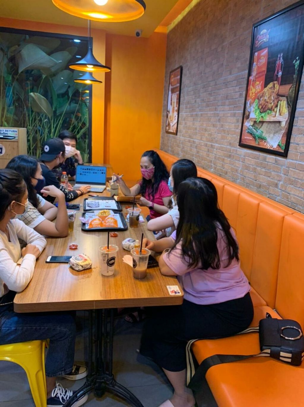 https://assetd.kompas.id/2Oa8cVx4d6jZbUd1_OqHfF0WwZc=/1024x1368/https%3A%2F%2Fkompas.id%2Fwp-content%2Fuploads%2F2021%2F08%2F3_1630149255.jpeg