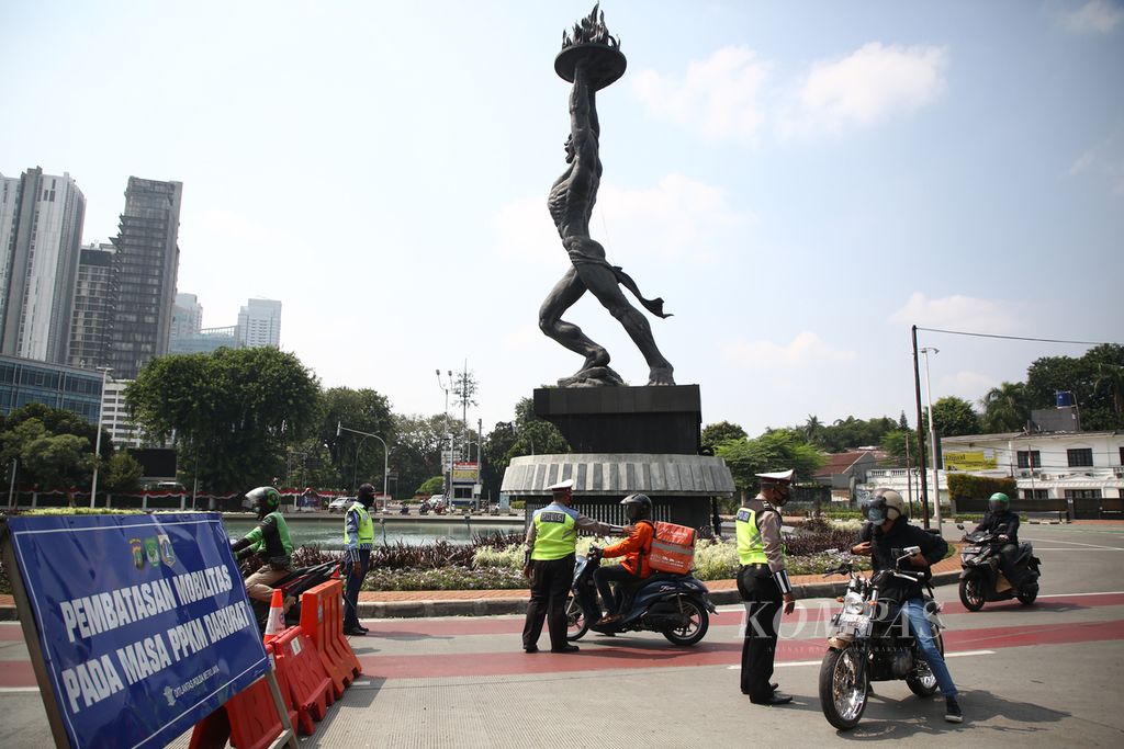 https://assetd.kompas.id/3YnCp4rFJJanbbcMohnsG1UIwEM=/1024x683/filters:watermark(https://cdn-content.kompas.id/umum/kompas_main_logo.png,-16p,-13p,0)/https%3A%2F%2Fkompas.id%2Fwp-content%2Fuploads%2F2021%2F08%2F883bfc1f-0407-4e9e-84aa-c90d25e5bc4b_jpg.jpg