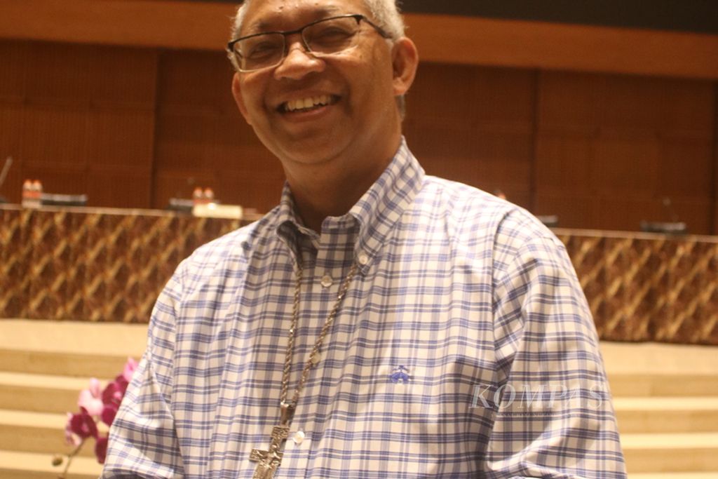 Uskup Bogor Mgr Paskalis Bruno Syukur OFM