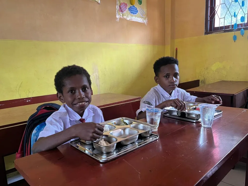 Mendorong Kesejahteraan Papua Lewat Program MBG