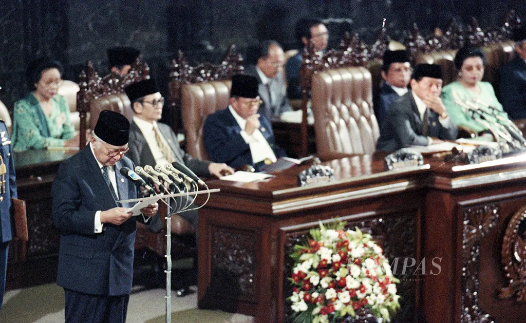 Pidato Soeharto Setelah Dilantik Sebagai Presiden RI