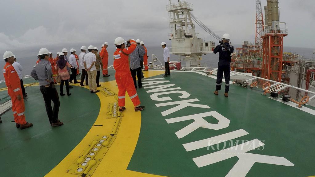 https://assetd.kompas.id/3yLdvGBPjqklIeP7uITdPpRGthM=/1024x576/filters:watermark(https://cdn-content.kompas.id/umum/kompas_main_logo.png,-16p,-13p,0)/https%3A%2F%2Fkompas.id%2Fwp-content%2Fuploads%2F2018%2F05%2F446837_getattachment6c9a132e-e3bd-4d11-a01f-b62f604fbc05438223.jpg