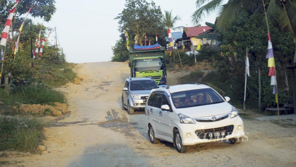 https://assetd.kompas.id/3ytniDmY4Pe3i2NsS7VUVI9ksMg=/1024x576/filters:watermark(https://cdn-content.kompas.id/umum/kompas_main_logo.png,-16p,-13p,0)/https%3A%2F%2Fkompas.id%2Fwp-content%2Fuploads%2F2019%2F08%2F20190828_ENGLISH-SERIAL_C_web_1567004317.jpg