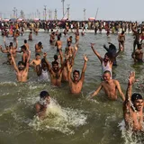 Festival Magh Mela di Tengah Gelombang Covid-19 di India