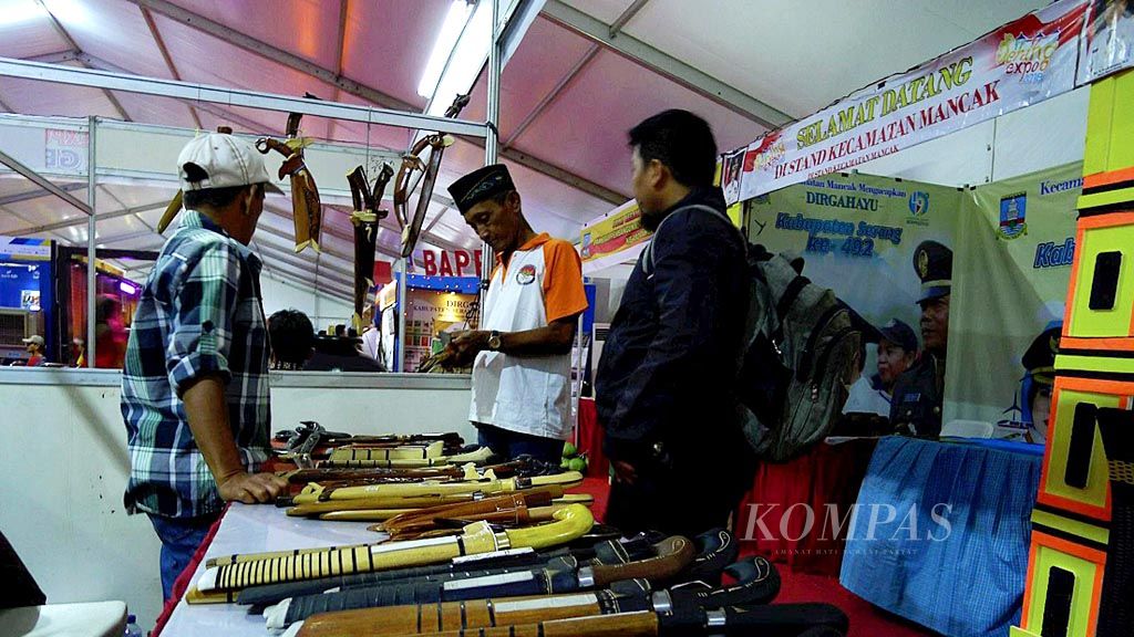 https://assetd.kompas.id/4H3_M6wf9IXI0KGMqsJfF3VNyTM=/1024x576/filters:watermark(https://cdn-content.kompas.id/umum/kompas_main_logo.png,-16p,-13p,0)/https%3A%2F%2Fkompas.id%2Fwp-content%2Fuploads%2F2018%2F10%2F71310624_1539274150.jpg