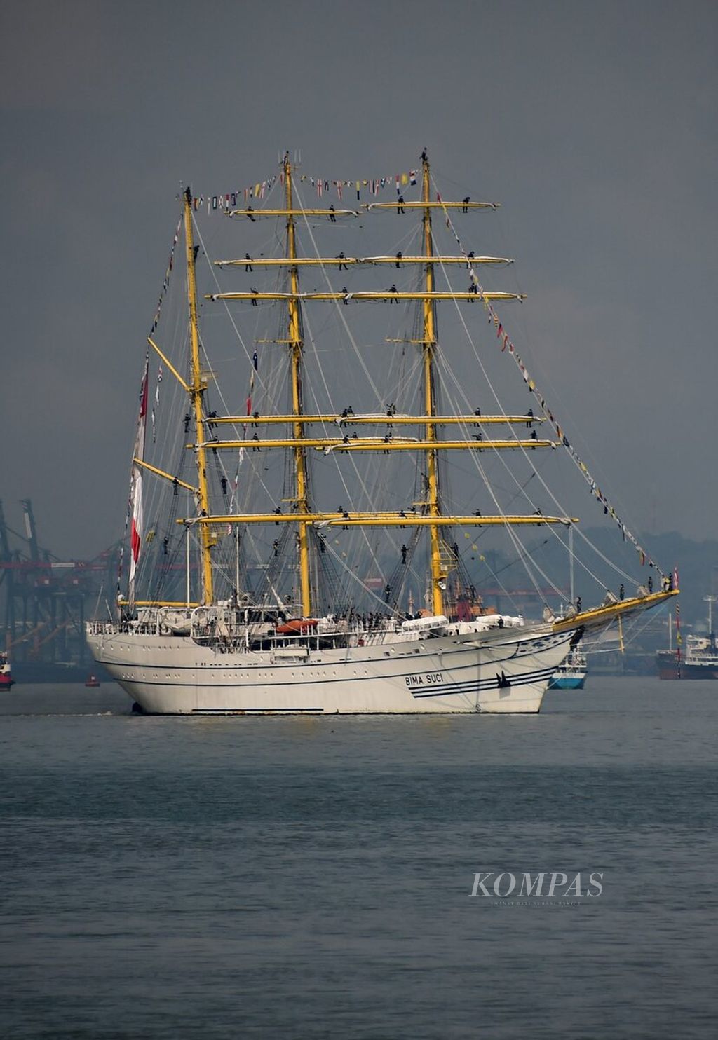 https://assetd.kompas.id/4RCWGLDTzEZO2pXJSgNJEqMc12A=/1024x1484/filters:watermark(https://cdn-content.kompas.id/umum/kompas_main_logo.png,-16p,-13p,0)/https%3A%2F%2Fkompas.id%2Fwp-content%2Fuploads%2F2021%2F01%2F2e387711-d854-4f03-b62e-82d6705f3c0c_jpg.jpg