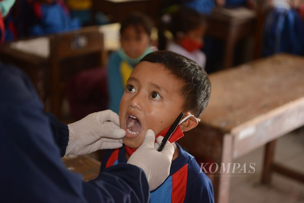 https://assetd.kompas.id/4eTcElKqgq1V_-0gtP5VBAWAEg8=/1024x683/filters:watermark(https://cdn-content.kompas.id/umum/kompas_main_logo.png,-16p,-13p,0)/https%3A%2F%2Fkompas.id%2Fwp-content%2Fuploads%2F2020%2F12%2Ff0dd385b-0703-42ca-9b1d-520a156a4dcd_jpg.jpg