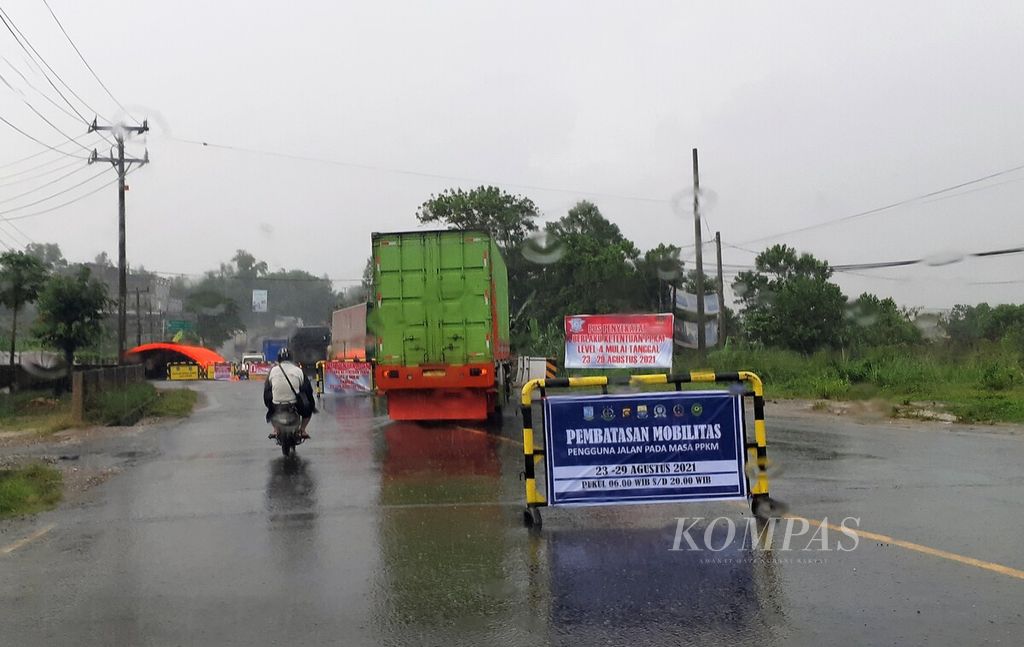 https://assetd.kompas.id/4lmqDRGKIHszb0-UCDSBu93a8M8=/1024x647/filters:watermark(https://cdn-content.kompas.id/umum/kompas_main_logo.png,-16p,-13p,0)/https%3A%2F%2Fkompas.id%2Fwp-content%2Fuploads%2F2021%2F08%2F721685c7-1763-4778-bc59-79f64ae7c728_jpg.jpg