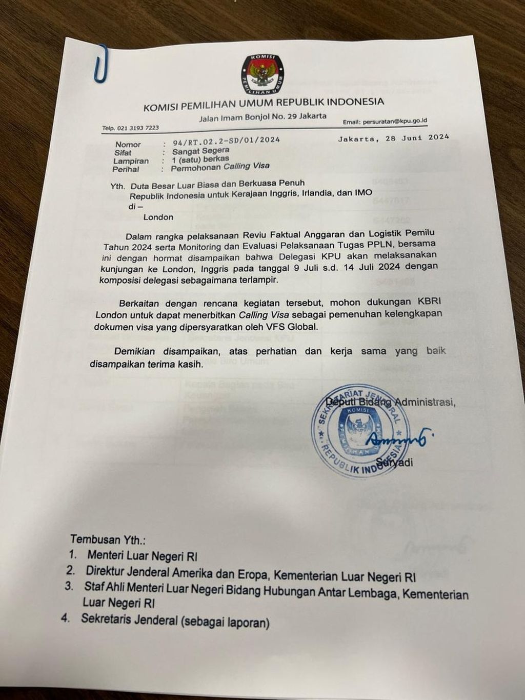 Surat dari KPU untuk Duta Besar RI untuk Inggris, Irlandia, dan IMO di London terkait rencana kunjungan kerja ke luar negeri.