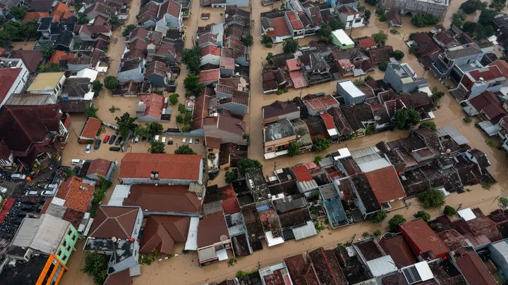 Teluku untuk artikel Banjir Jabodetabek, Hulu Rapuh dan Hilir Sesak