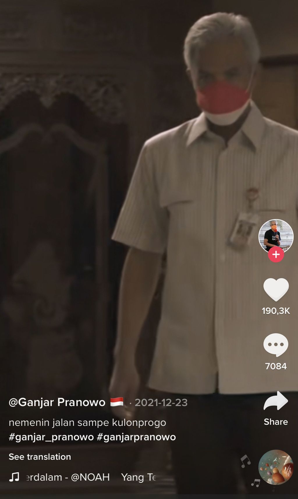 Tangkapan layar akun TikTok @ganjarpranowofc yang menampilkan video Gubernur Jawa Tengah Ganjar Pranowo saat sedang memparodikan video musik grup band Noah yang berjudul "Yang Terdalam" (23/12/2021).