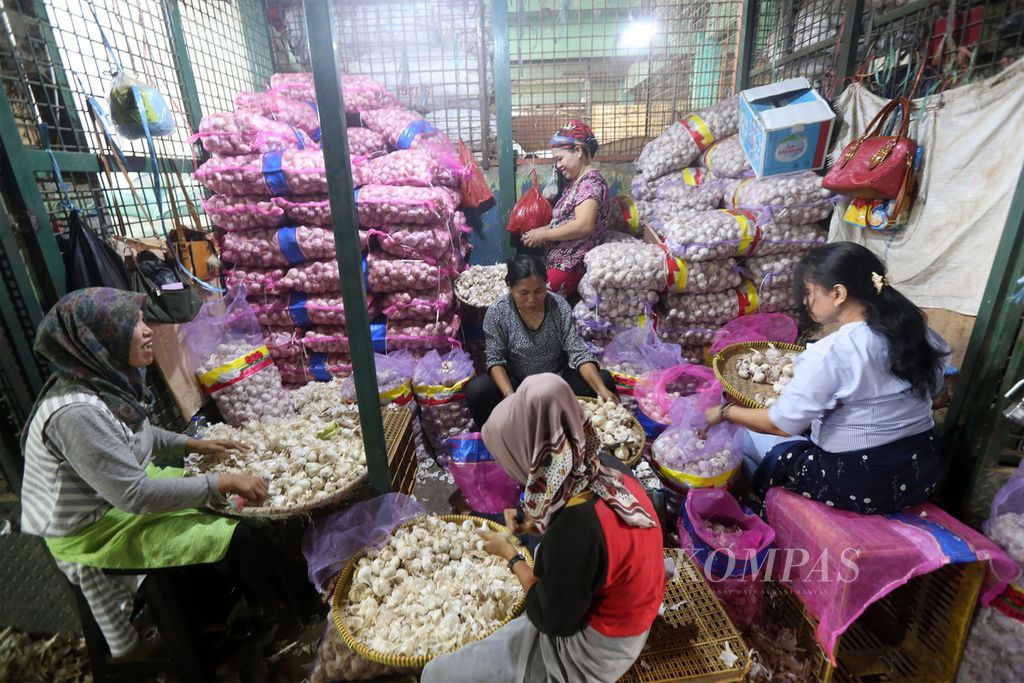 https://assetd.kompas.id/5MqUHkD_owlCFn7Ay0uKPo2c7-Y=/1024x683/filters:watermark(https://cdn-content.kompas.id/umum/kompas_main_logo.png,-16p,-13p,0)/https%3A%2F%2Fkompas.id%2Fwp-content%2Fuploads%2F2020%2F04%2F9bb72bc6-211b-4504-b718-37f50ff9d684_jpg.jpg