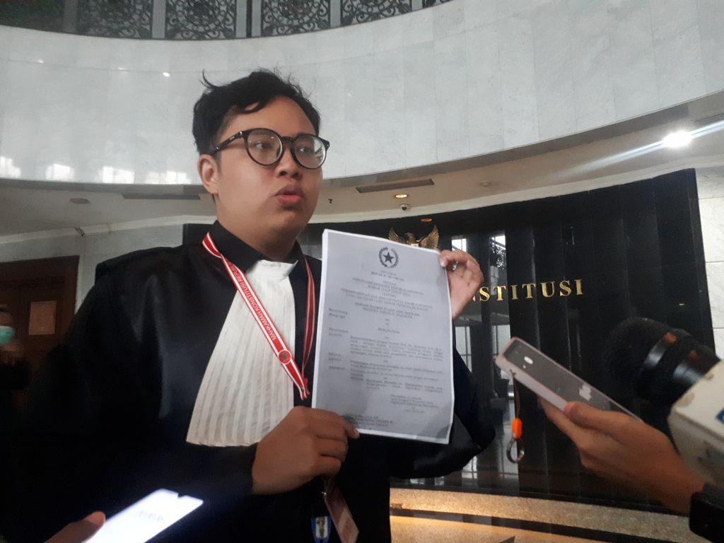 Sidang kedelapan uji materi Undang-Undang (UU) Nomor 7 Tahun 2020 tentang Perubahan Ketiga Atas UU Nomor 24 Tahun 2003 tentang MK dilakukan di ruang sidang lantai 2, Mahkamah Konstitusi, Gambir, Jakarta Pusat, Rabu (1/3/2023).