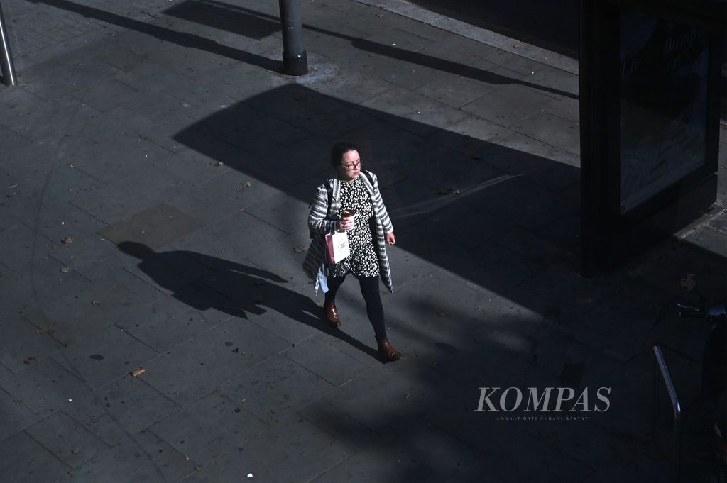 https://assetd.kompas.id/66rnimA7b6rgOPZWwoB64PGteqw=/1024x681/filters:watermark(https://cdn-content.kompas.id/umum/kompas_main_logo.png,-16p,-13p,0)/https%3A%2F%2Fkompas.id%2Fwp-content%2Fuploads%2F2021%2F09%2F51bdadec-37f0-4c90-be84-2e74bdb1efba_jpg.jpg