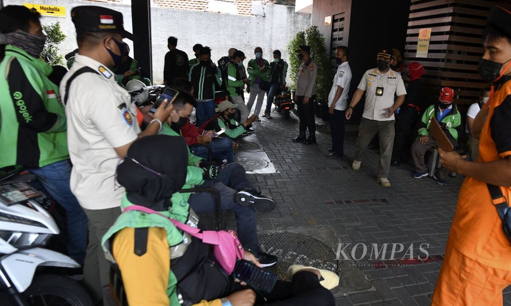 https://assetd.kompas.id/6BRuEVo5BLJ6ASGHFFTXufERCoo=/1024x613/filters:watermark(https://cdn-content.kompas.id/umum/kompas_main_logo.png,-16p,-13p,0)/https%3A%2F%2Fkompas.id%2Fwp-content%2Fuploads%2F2021%2F06%2Fadb4e585-66db-40b1-8544-793078db784c_jpg.jpg