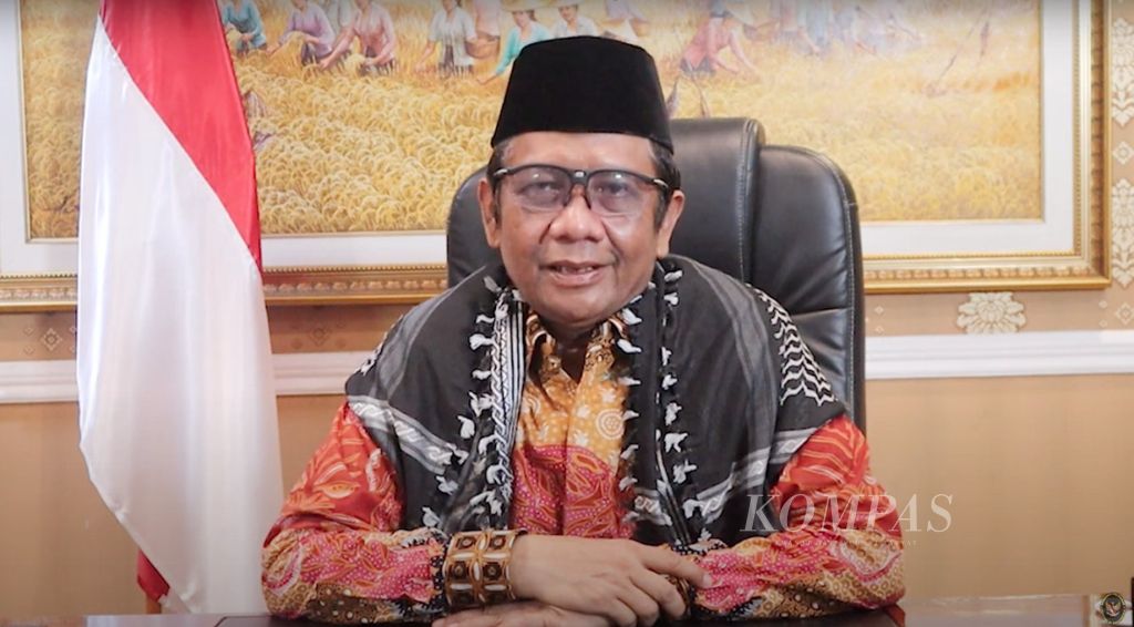 Menteri Koordinator Bidang Politik, Hukum, dan Keamanan Mahfud MD menyampaikan ucapan selamat hari raya Idul Adha 1442 Hijriah.