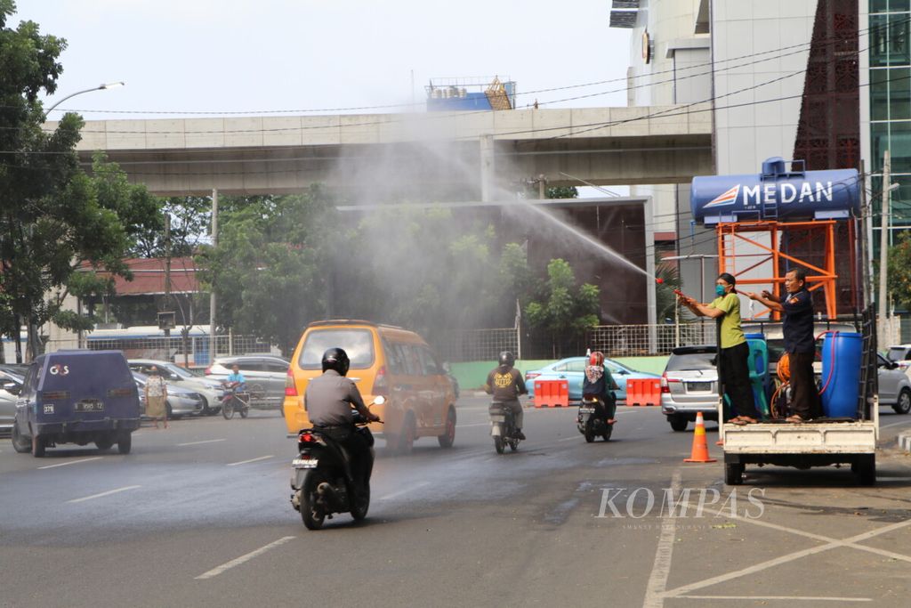 https://assetd.kompas.id/6RO8D4U4zDY2KamkSIb1qUUVX54=/1024x683/filters:watermark(https://cdn-content.kompas.id/umum/kompas_main_logo.png,-16p,-13p,0)/https%3A%2F%2Fkompas.id%2Fwp-content%2Fuploads%2F2020%2F04%2FIMG_2215_1587040437.jpg