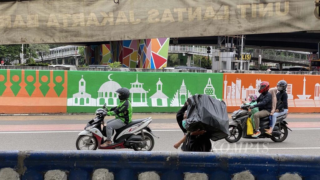 https://assetd.kompas.id/77QC21S0_7daiYklQCyIRKWW7Mw=/1024x576/filters:watermark(https://cdn-content.kompas.id/umum/kompas_main_logo.png,-16p,-13p,0)/https%3A%2F%2Fkompas.id%2Fwp-content%2Fuploads%2F2021%2F02%2F5eef8f6e-b99a-40ca-b99d-d942bf83de27_jpg.jpg
