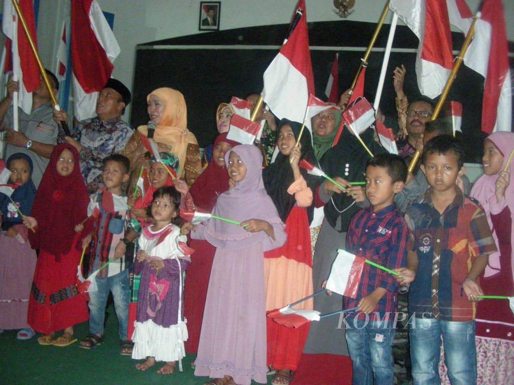 https://assetd.kompas.id/7j-xRGfIs-Rs2ZbKs2oPem0rWCI=/1024x768/filters:watermark(https://cdn-content.kompas.id/umum/kompas_main_logo.png,-16p,-13p,0)/https%3A%2F%2Fkompas.id%2Fwp-content%2Fuploads%2F2018%2F07%2FDSCN2201.jpg