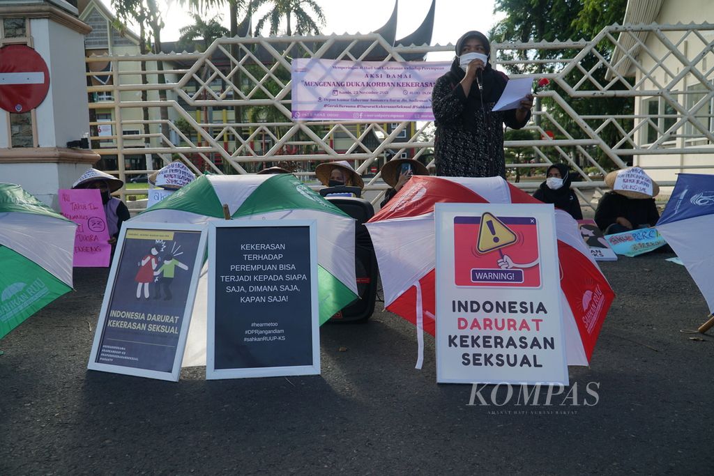 https://assetd.kompas.id/7jOARs4DgVNT5LsbojDIt5nAsjU=/1024x683/filters:watermark(https://cdn-content.kompas.id/umum/kompas_main_logo.png,-16p,-13p,0)/https%3A%2F%2Fkompas.id%2Fwp-content%2Fuploads%2F2021%2F11%2Ff67ece88-904a-42d5-b57c-d257f0fb34d1_JPG.jpg