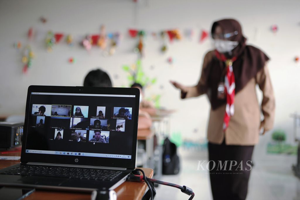 https://assetd.kompas.id/7zYiKiFl308IXh24NVkHExbsleg=/1024x683/filters:watermark(https://cdn-content.kompas.id/umum/kompas_main_logo.png,-16p,-13p,0)/https%3A%2F%2Fkompas.id%2Fwp-content%2Fuploads%2F2021%2F06%2Fb7466a1f-8fc8-47d5-bc82-26c4d18b01c9_jpg.jpg