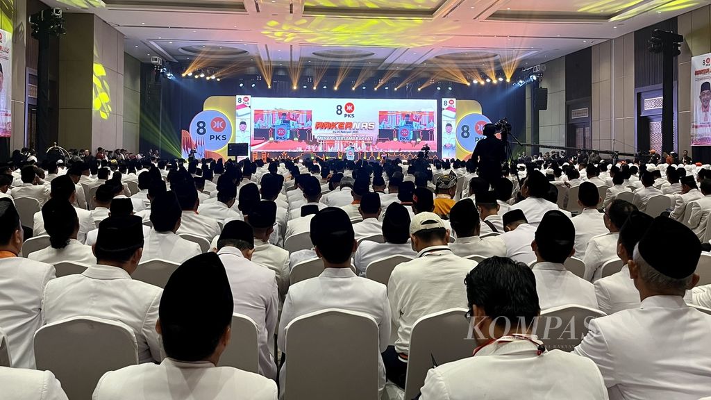 Suasana pembukaan Rapat Kerja Nasional PKS di Jakarta, Jumat (24/2/2023).