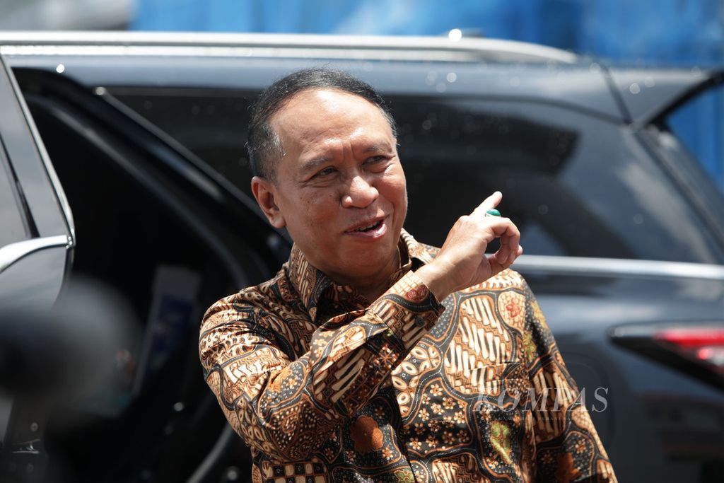 Wakil Ketua Umum PSSI yang juga Menteri Pemuda dan Olahraga Zainudin Amali seusai bertemu Presiden Joko Widodo di Istana Kepresidenan, Jakarta, Senin (20/2/2023). 