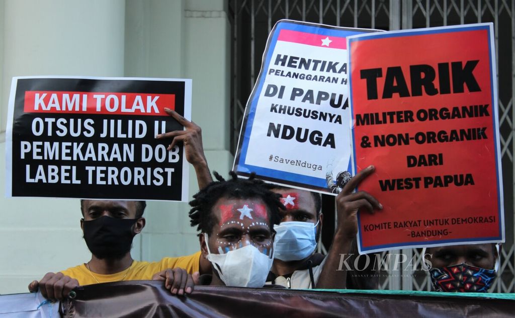 https://assetd.kompas.id/9JOR_rcKK1Xd8mxhF4OvlCDJ_jk=/1024x632/filters:watermark(https://cdn-content.kompas.id/umum/kompas_main_logo.png,-16p,-13p,0)/https%3A%2F%2Fkompas.id%2Fwp-content%2Fuploads%2F2021%2F05%2F20210521TAM-01_1621595785.jpg