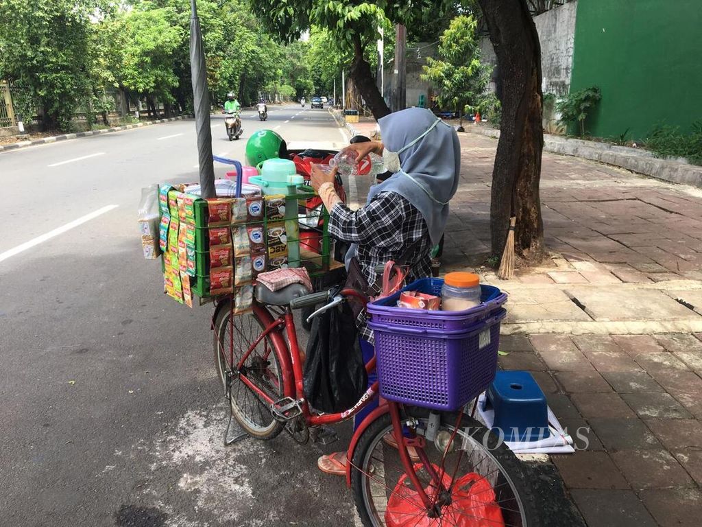 https://assetd.kompas.id/A6SonCBvMqD2bSvIFmN2lNAWWfI=/1024x768/filters:watermark(https://cdn-content.kompas.id/umum/kompas_main_logo.png,-16p,-13p,0)/https%3A%2F%2Fkompas.id%2Fwp-content%2Fuploads%2F2020%2F12%2Fdfe1f652-8de3-42b7-b2be-adaba93c5e56_jpg.jpg