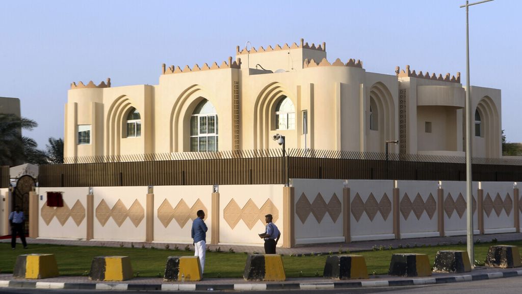 Kantor kelompok Taliban di Doha, Qatar, terlihat dalam foto tanggal 18 Juni 2013. 
