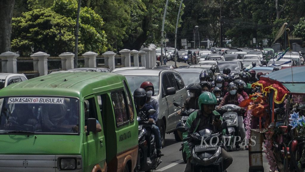 https://assetd.kompas.id/BgQfcfGxU86i-eFXbFk3si-qRfA=/1024x576/filters:watermark(https://cdn-content.kompas.id/umum/kompas_main_logo.png,-16p,-13p,0)/https%3A%2F%2Fkompas.id%2Fwp-content%2Fuploads%2F2021%2F11%2Febd5f4de-a86b-4009-867c-7b5fdcf40f96_jpg.jpg