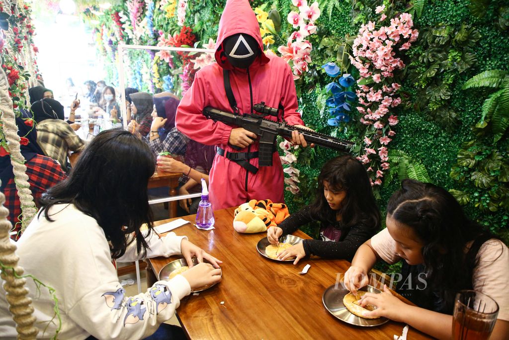 https://assetd.kompas.id/BjrXbD59naR2aMzZPWZD80rYukY=/1024x683/filters:watermark(https://cdn-content.kompas.id/umum/kompas_main_logo.png,-16p,-13p,0)/https%3A%2F%2Fkompas.id%2Fwp-content%2Fuploads%2F2021%2F10%2Faaecff22-8a47-44f5-8b77-23303b7f5dd0_jpg.jpg