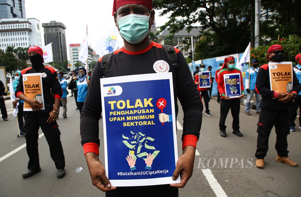 https://assetd.kompas.id/BuXsOn0oCgjp3jt8STJVl7X6OuU=/1024x671/filters:watermark(https://cdn-content.kompas.id/umum/kompas_main_logo.png,-16p,-13p,0)/https%3A%2F%2Fkompas.id%2Fwp-content%2Fuploads%2F2020%2F12%2F99b1b1ff-2fc2-47be-92e7-9df102c9c031_jpg.jpg