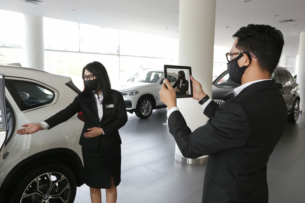 https://assetd.kompas.id/C3qWY0iyPa9wFuQN9UzABFTUCL0=/1024x683/https%3A%2F%2Fkompas.id%2Fwp-content%2Fuploads%2F2020%2F08%2FBMW-Virtual-Showroom_21_1597276832.jpg