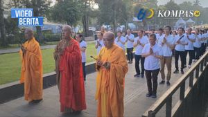 Jelang Waisak, Air Berkah dan Api Dharma Siap Diarak ke Candi Borobudur
