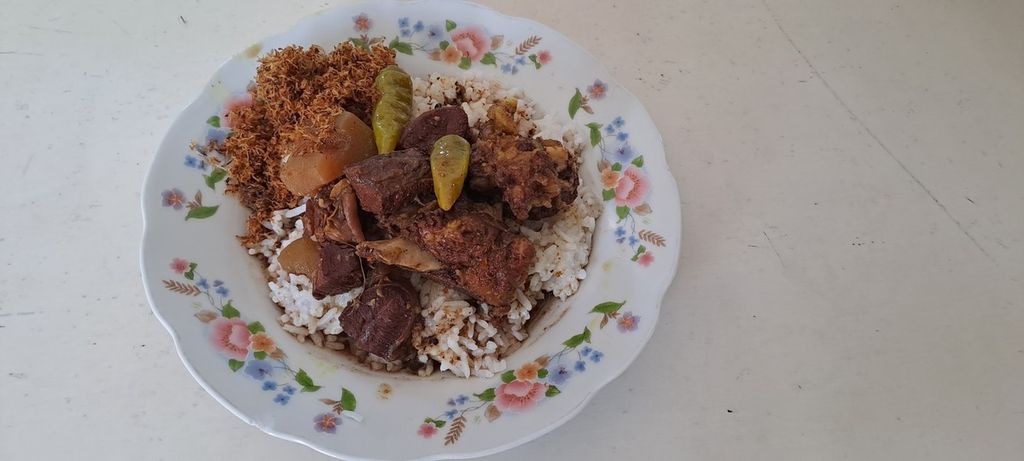 Nasi Pindang Daging Sapi